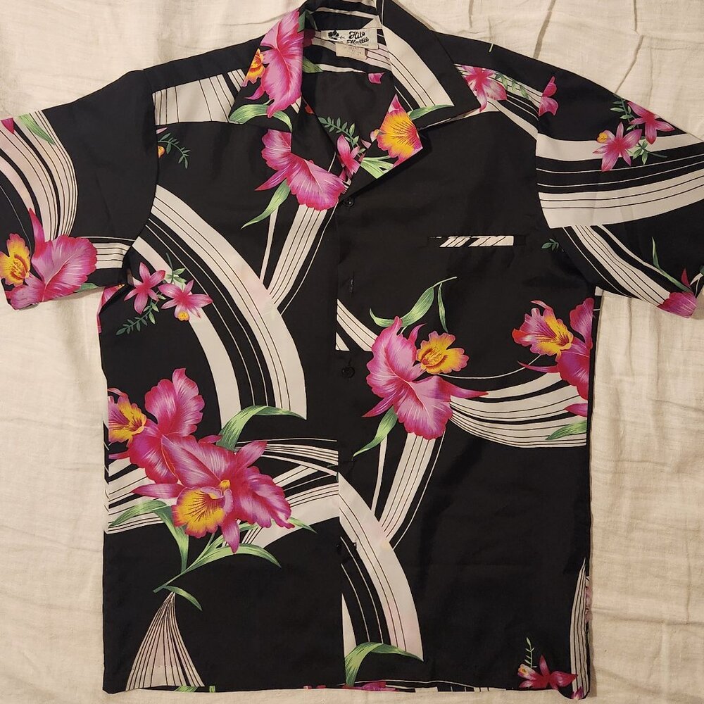 Hilo Hattie, Hawaii Psychedelic Vintage Luau Shirt - Size Medium